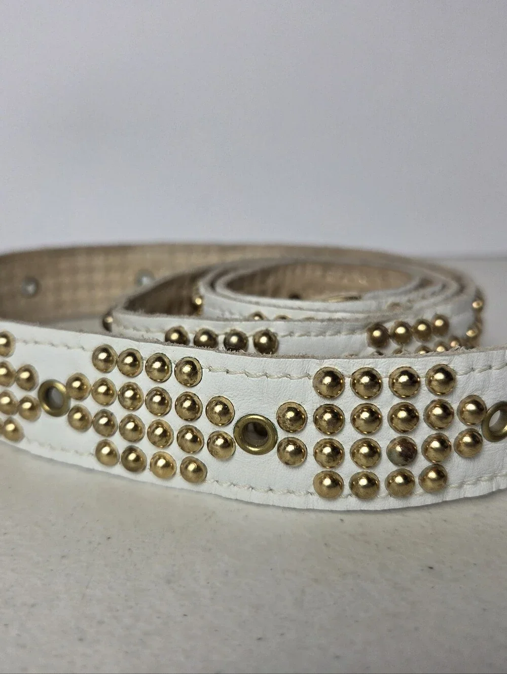 Sand Castle White Belt Studded Gold Buckle Vintage Womens